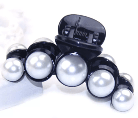 Pearl Claw Hair Clip