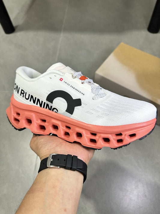 Cloud monster 3 Ivory Dustrose Sneakers