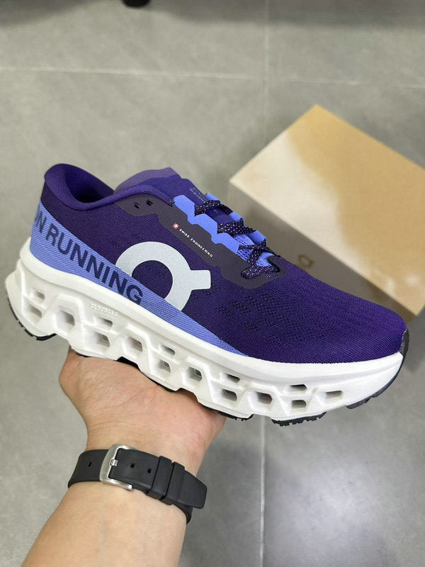Cloud monster 3 Nebula Ivory Sneakers