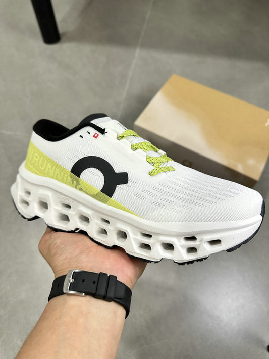 Cloud monster White Green Black Sneakers 3MG10057876